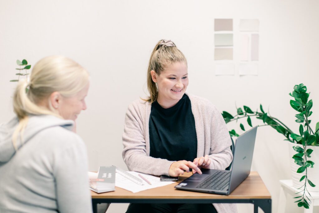 yrityksen asiakaspalvelutilanne yritysvalokuvaaja jenni tuominen