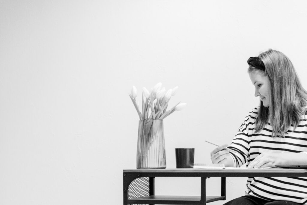 väljästi rajattu kuva yrityksen kuvapankkiin